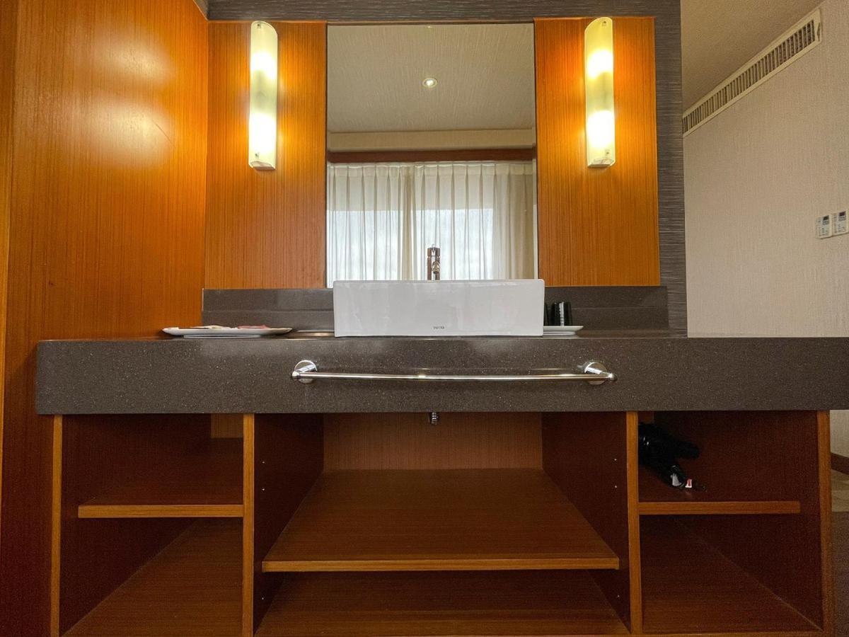 Guide Hotel Hsinchu Zhongyang Exterior photo