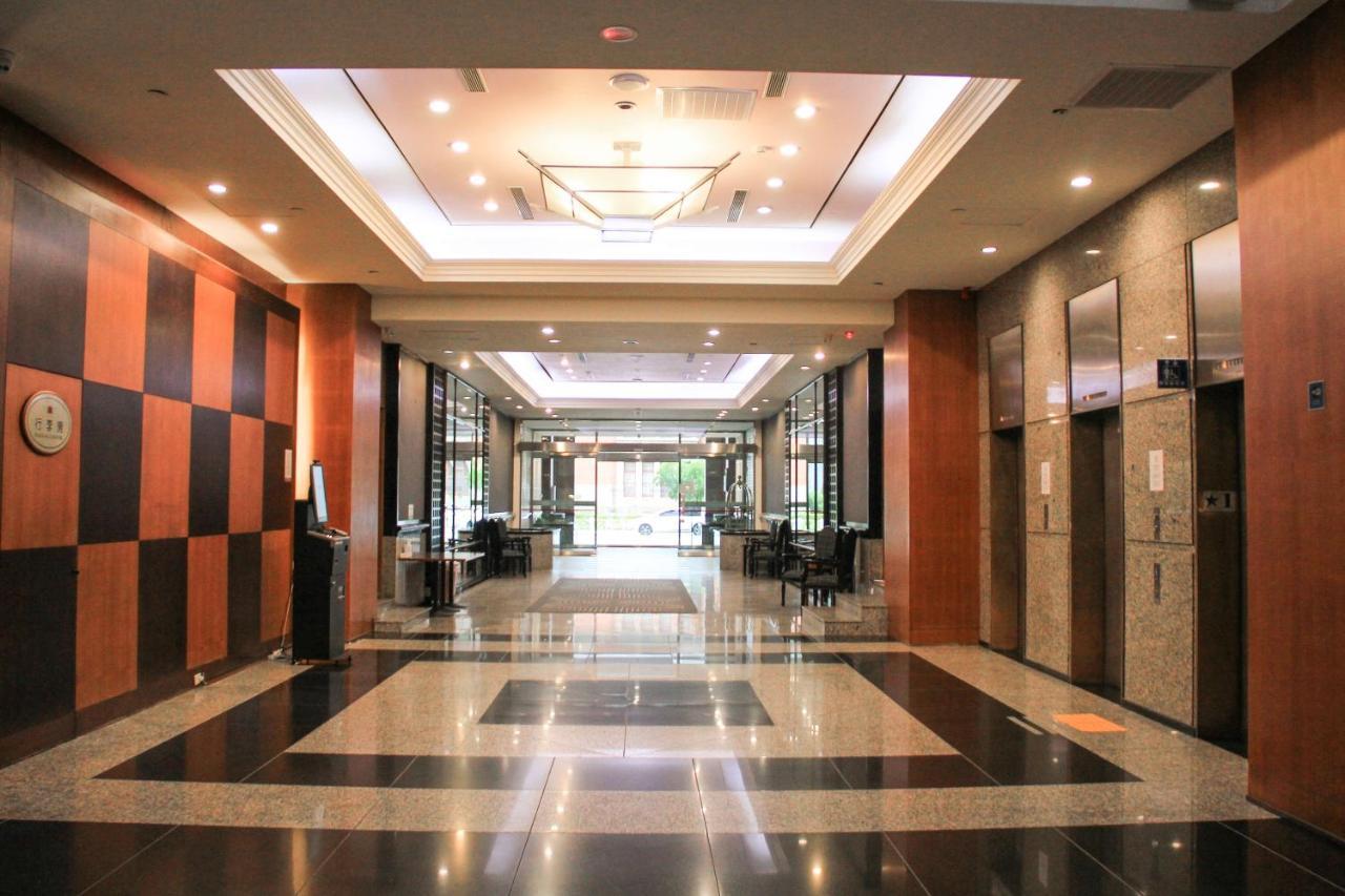 Guide Hotel Hsinchu Zhongyang Exterior photo