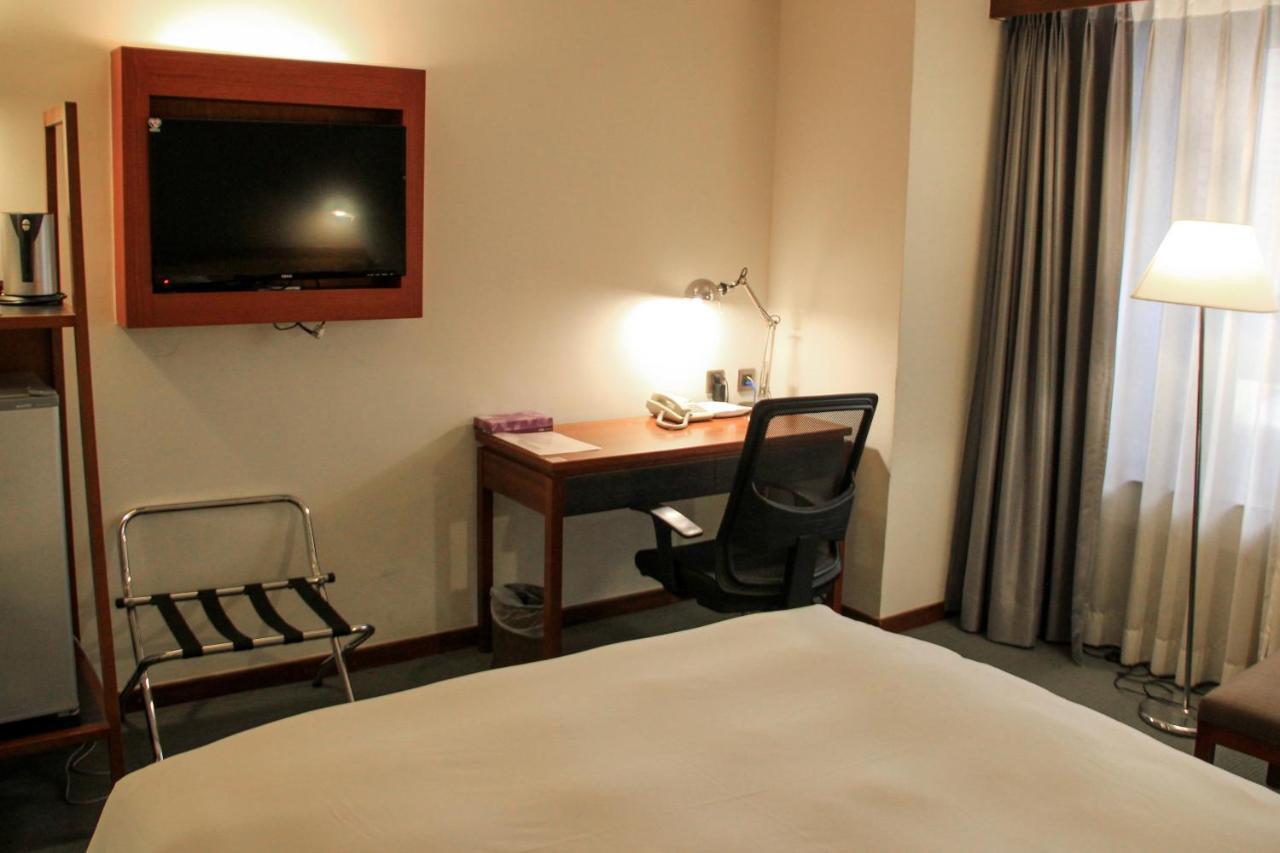 Guide Hotel Hsinchu Zhongyang Exterior photo